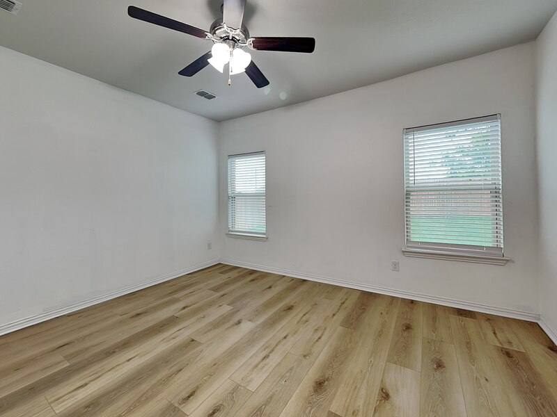House for rent at 1548 Woodlake Dr, Waxahachie, TX 75165