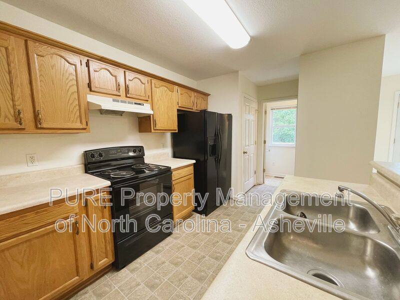 Apartment for rent at 16 Evergreen Ave #A, Asheville, NC 28806