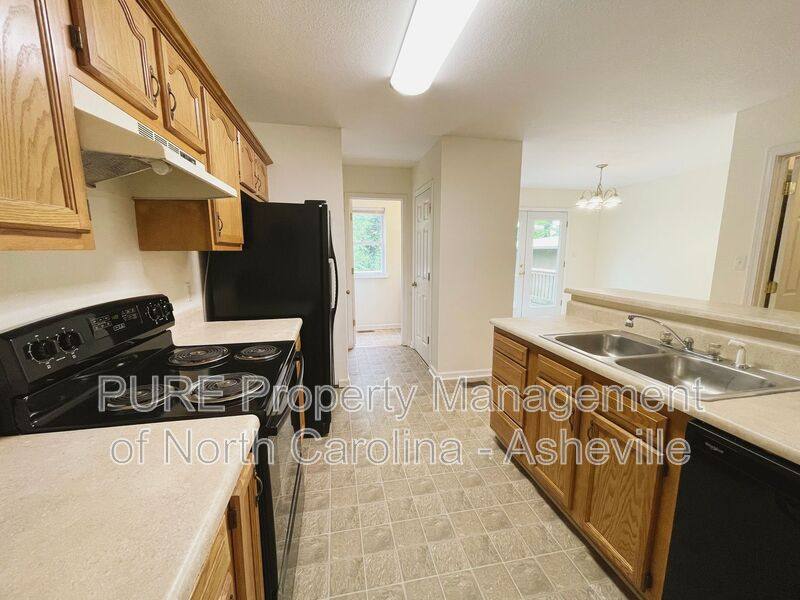 Apartment for rent at 16 Evergreen Ave #A, Asheville, NC 28806