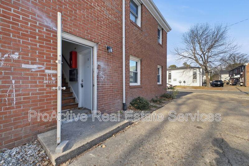Apartment for rent at 507 Ashlawn Dr #5, Norfolk, VA 23505