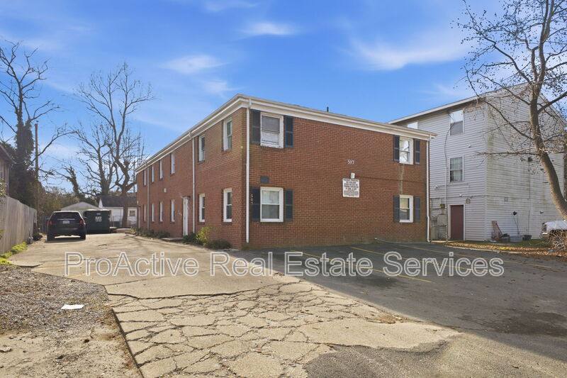 Apartment for rent at 507 Ashlawn Dr #5, Norfolk, VA 23505