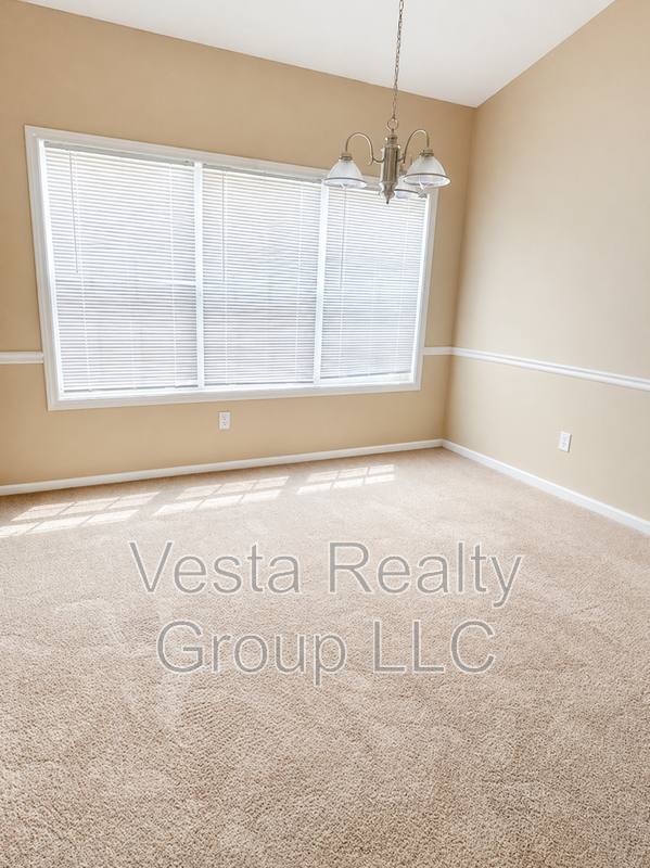 Townhouse for rent at 1055 City Park Dr, McDonough, GA 30252