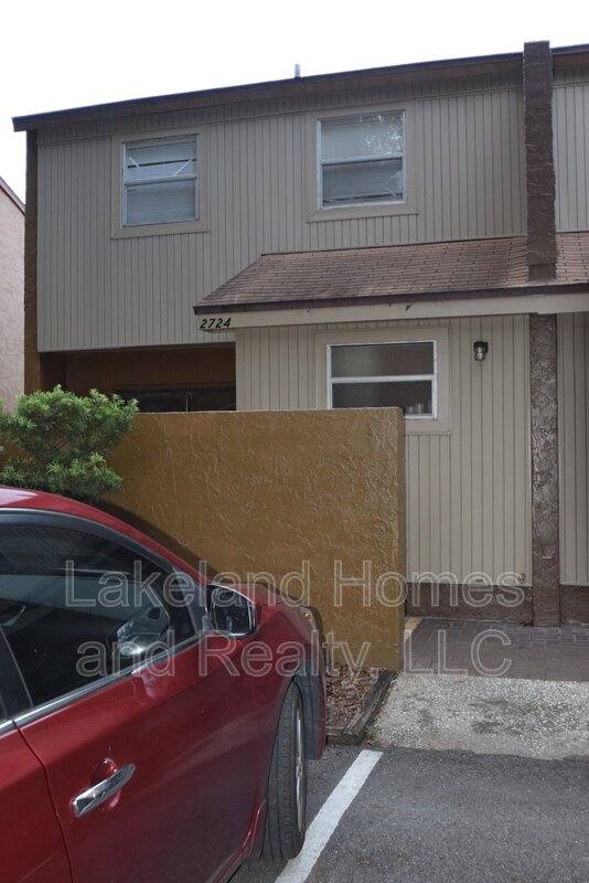 Townhouse for rent at 2726 San Gully Rd, Lakeland, FL 33803