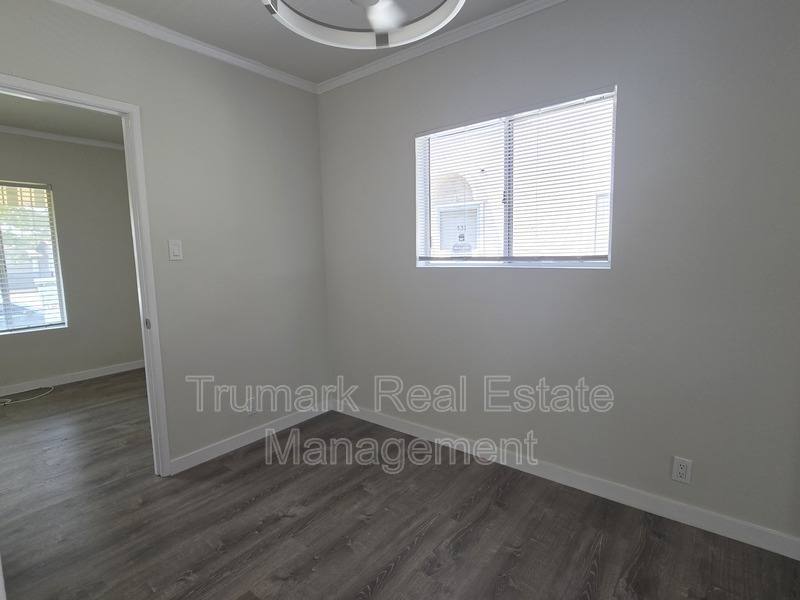 Apartment for rent at 429 W Garfield Ave, Glendale, CA 91204