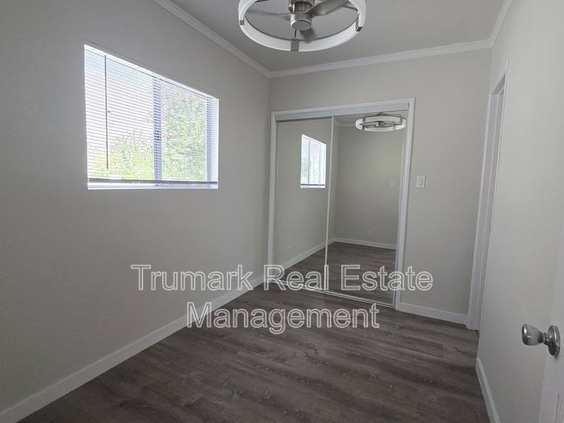 Apartment for rent at 429 W Garfield Ave, Glendale, CA 91204