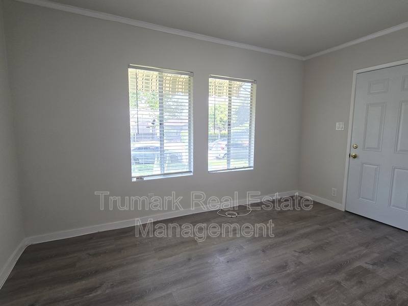 Apartment for rent at 429 W Garfield Ave, Glendale, CA 91204