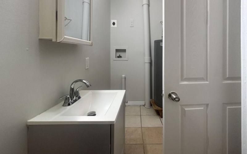 Apartment for rent at 1701 N 20th St #1F, Philadelphia, PA 19121