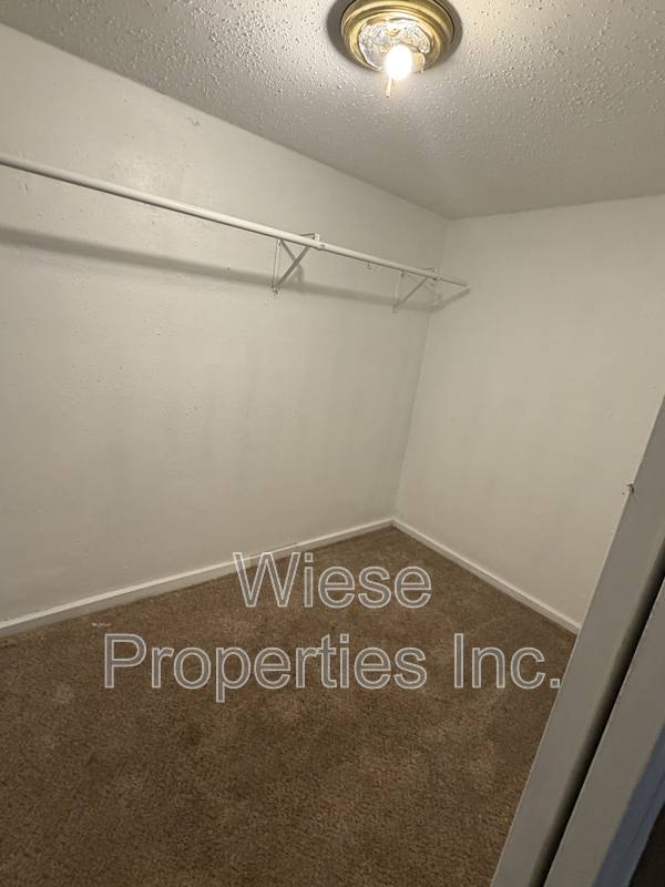 House for rent at 2213 E Adams St, Springfield, IL 62703