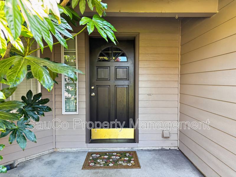 House for rent at 205 NW 8th Court, Hillsboro, OR 97124