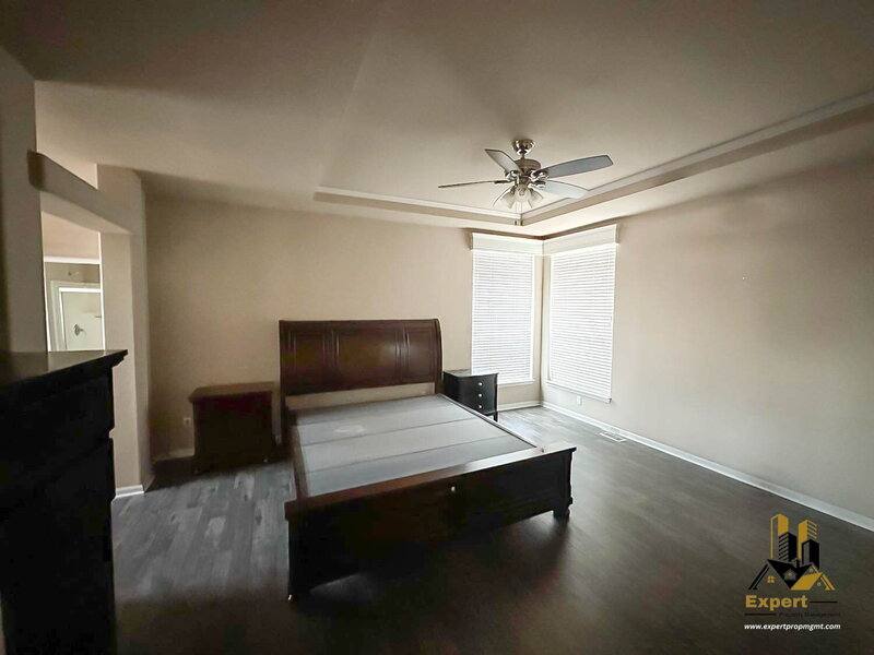 House for rent at 318 Hickory St, Roseville, CA 95678