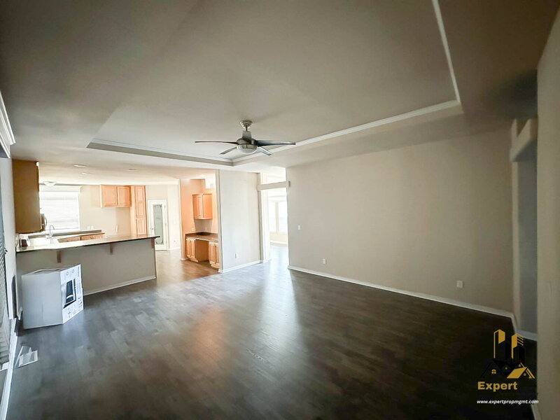 House for rent at 318 Hickory St, Roseville, CA 95678