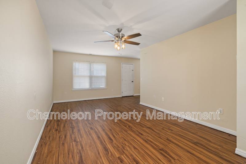 Townhouse for rent at 2910 Dawn Court #C, Siloam Springs, AR 72761