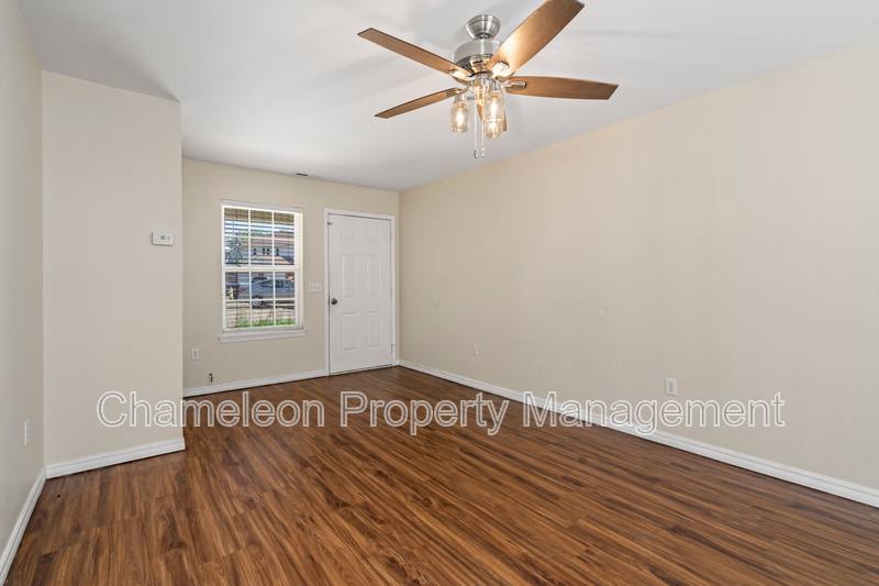 Townhouse for rent at 2910 Dawn Court #C, Siloam Springs, AR 72761