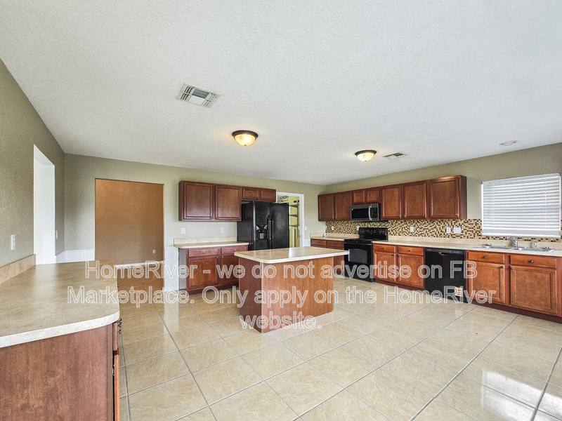 House for rent at 705 Lake Diamond Ave, Ocala, FL 34472