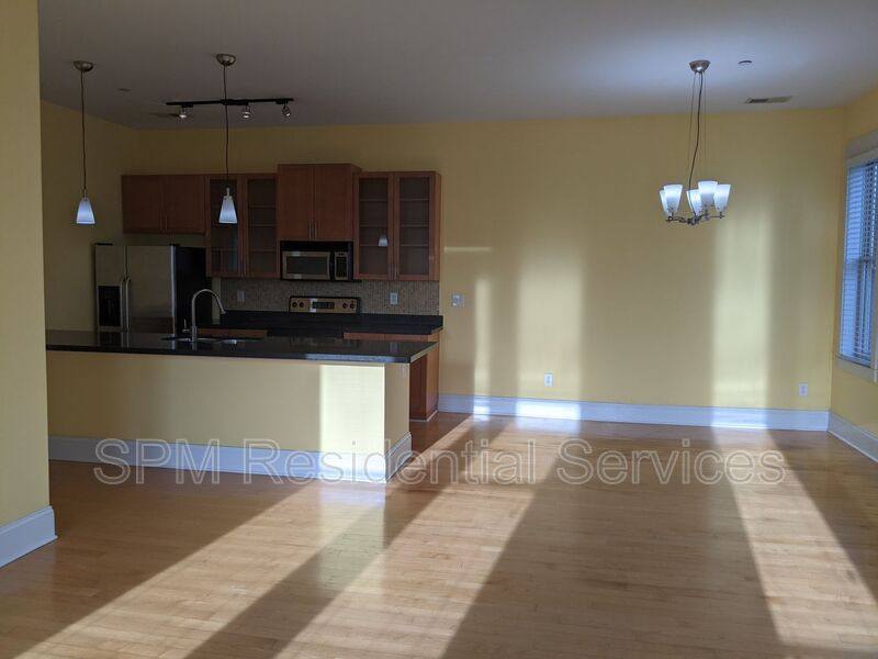 Apartment for rent at 709 N 4th St #402R, Wilmington, NC 28401
