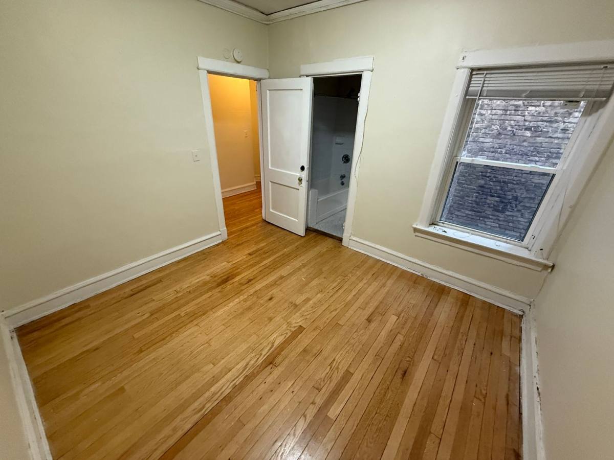 Apartment for rent at 2537-41 N Farwell, Milwaukee, WI 53211