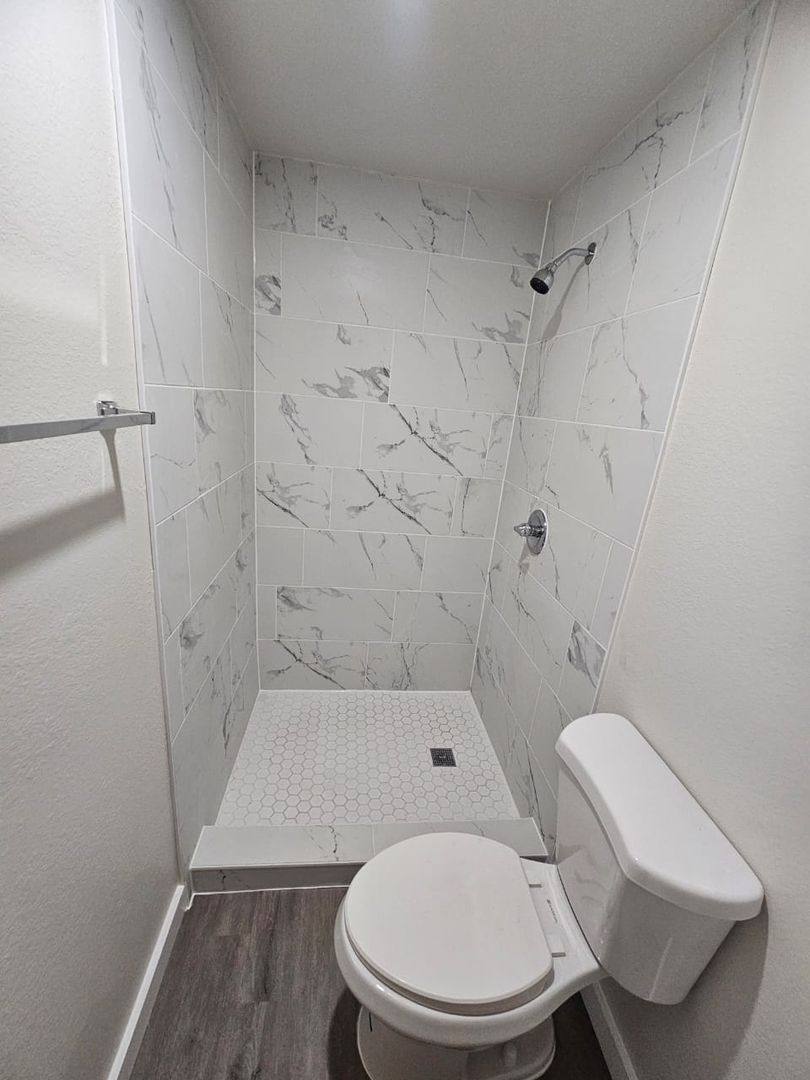 Townhouse for rent at 915 917 N Fitzhugh Ave, Dallas, TX 75204