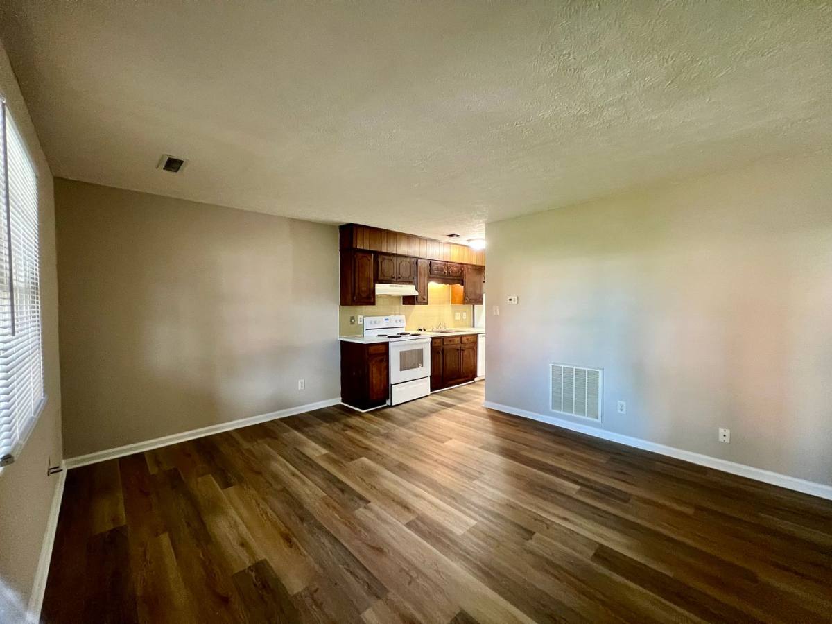Apartment for rent at 106 Holmes Circle, Lynchburg, VA 24501