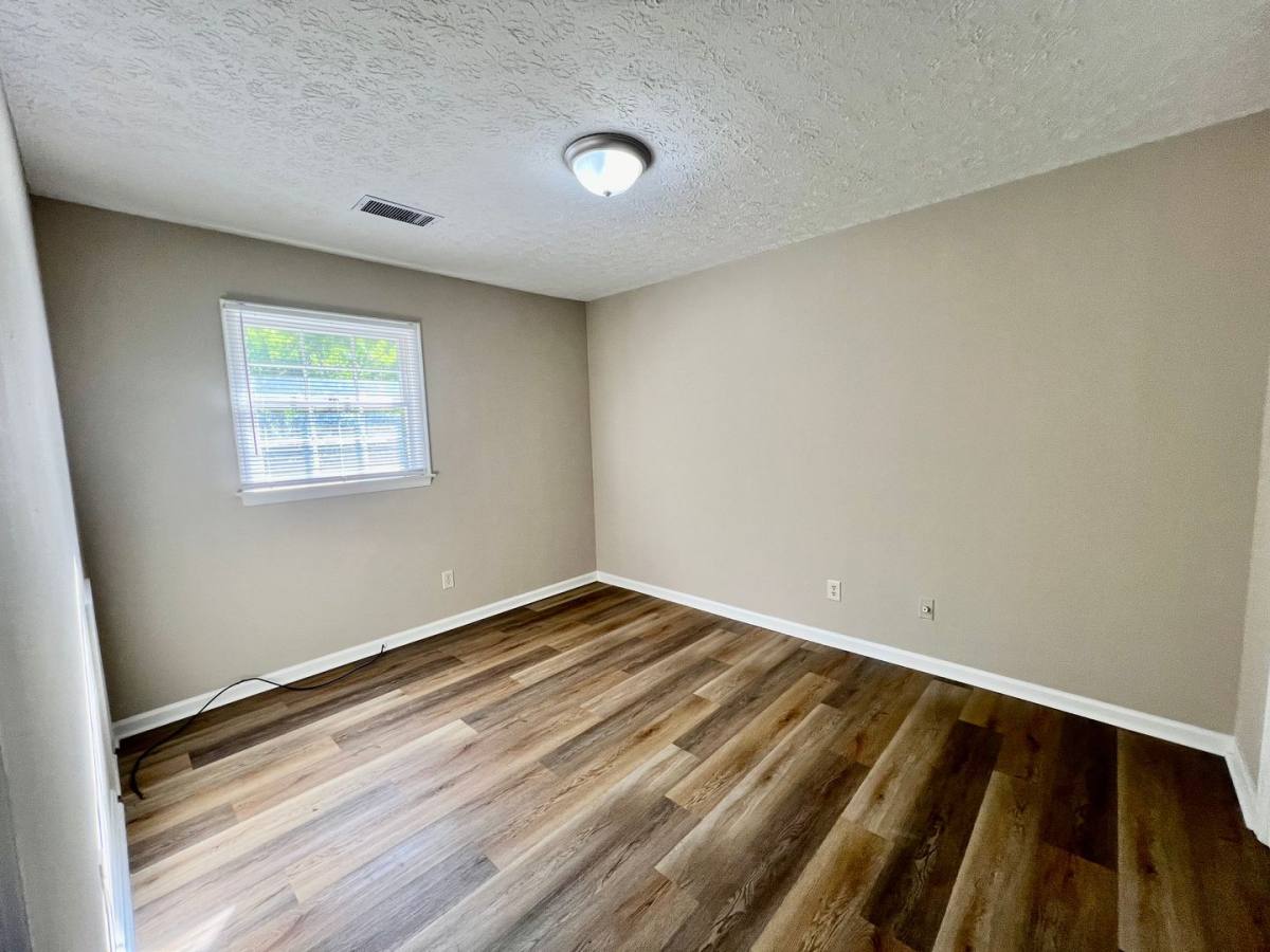 Apartment for rent at 106 Holmes Circle, Lynchburg, VA 24501