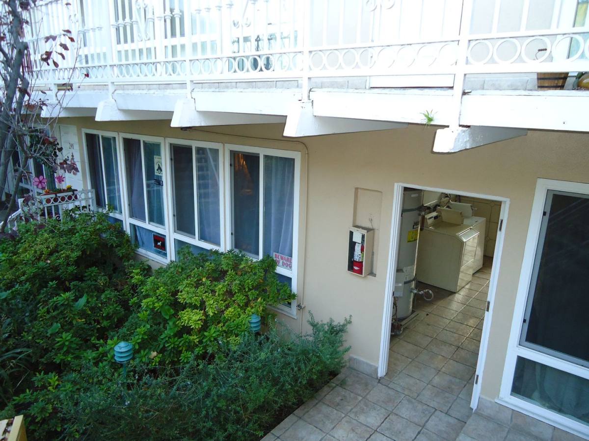 Apartment for rent at 237-245 1 2 Church Lane, Los Angeles, CA 90049