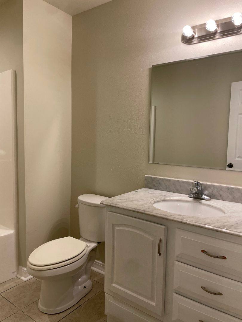 Townhouse for rent at 1242 Sharlo Ave #C-2, Baton Rouge, LA 70820