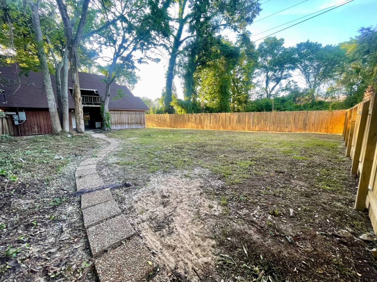 Townhouse for rent at 1242 Sharlo Ave #C-2, Baton Rouge, LA 70820