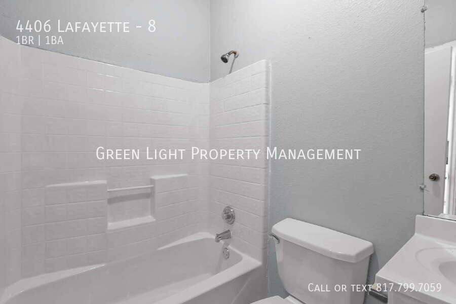 Apartment for rent at 4406 Lafayette #8, Dallas, TX 75204