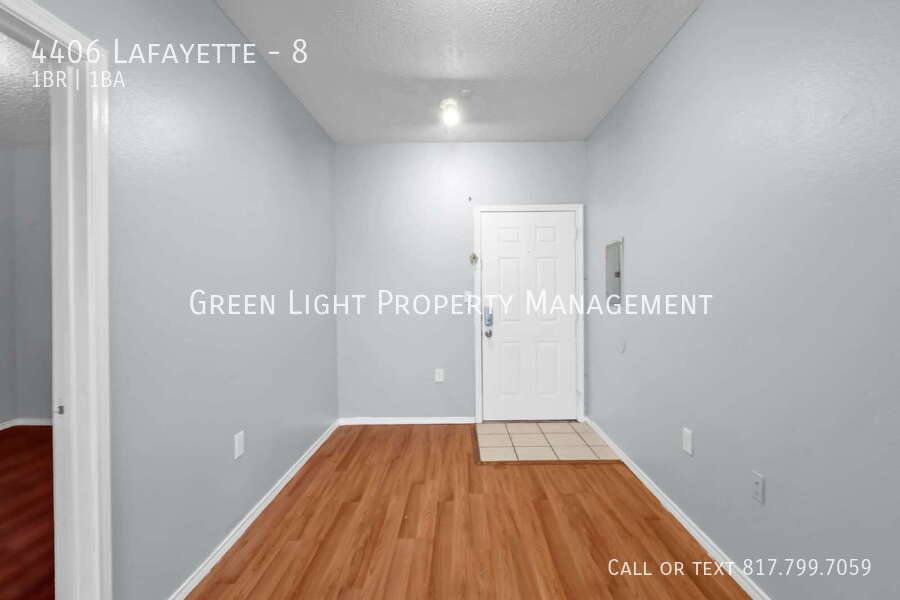 Apartment for rent at 4406 Lafayette #8, Dallas, TX 75204