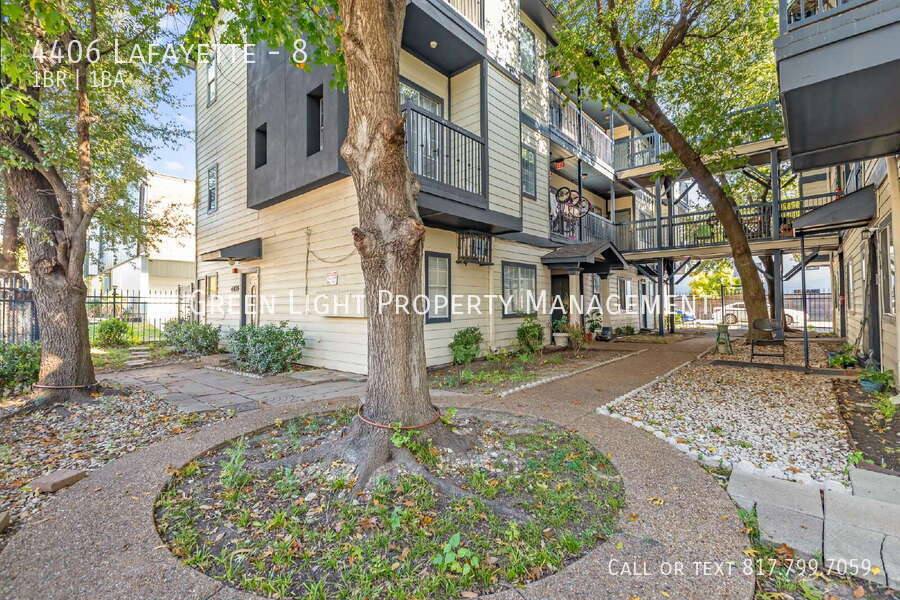 Apartment for rent at 4406 Lafayette #8, Dallas, TX 75204