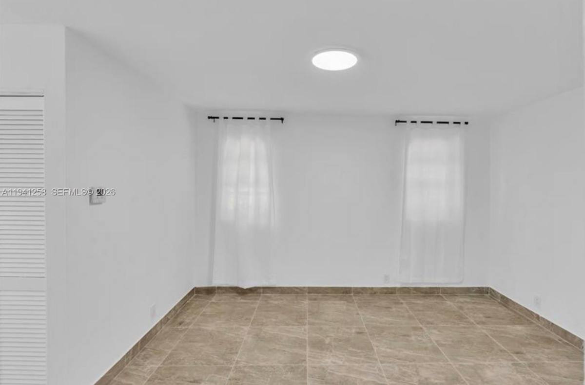 Apartment for rent at 211 SE 9th St #211, Hallandale, FL 33009