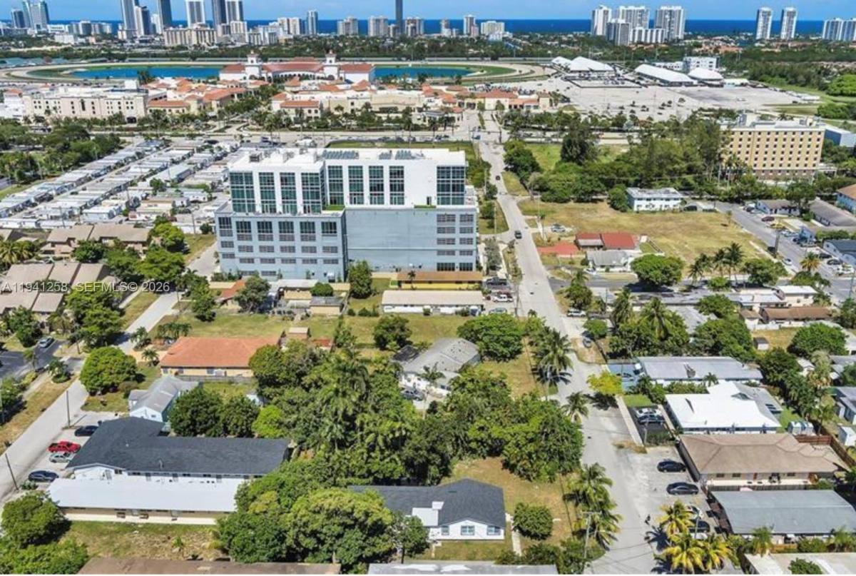 Apartment for rent at 211 SE 9th St #211, Hallandale, FL 33009