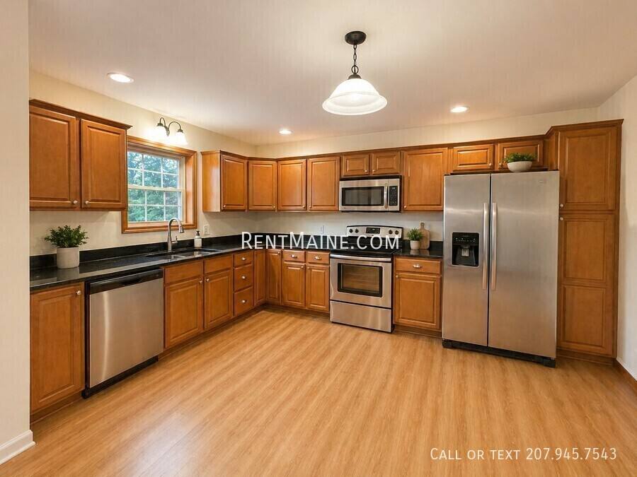 Apartment for rent at 208 Western Ave #6, Hampden, ME 04444