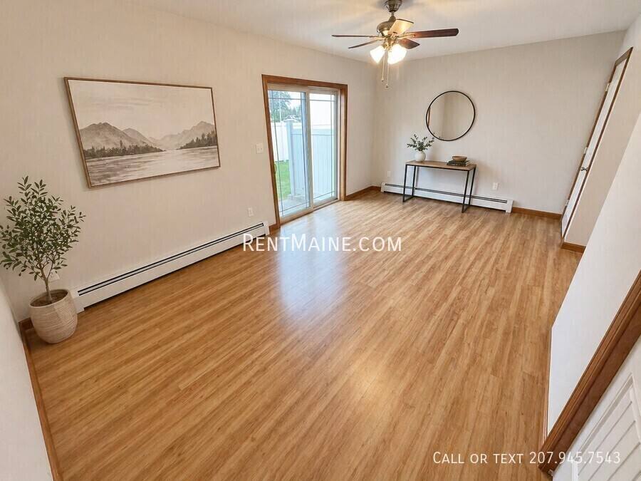 Apartment for rent at 208 Western Ave #6, Hampden, ME 04444