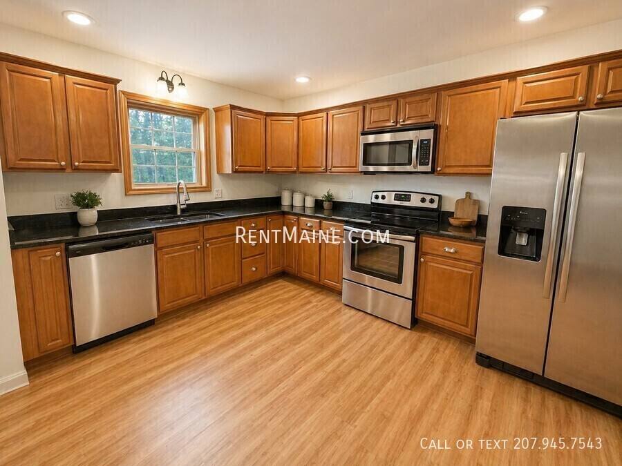 Apartment for rent at 208 Western Ave #6, Hampden, ME 04444