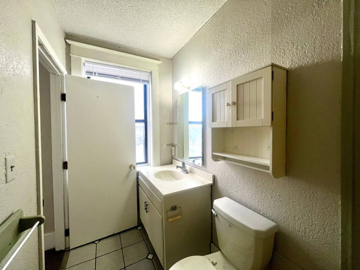 Apartment for rent at 300 Belgrade Ave, Mankato, MN 56003