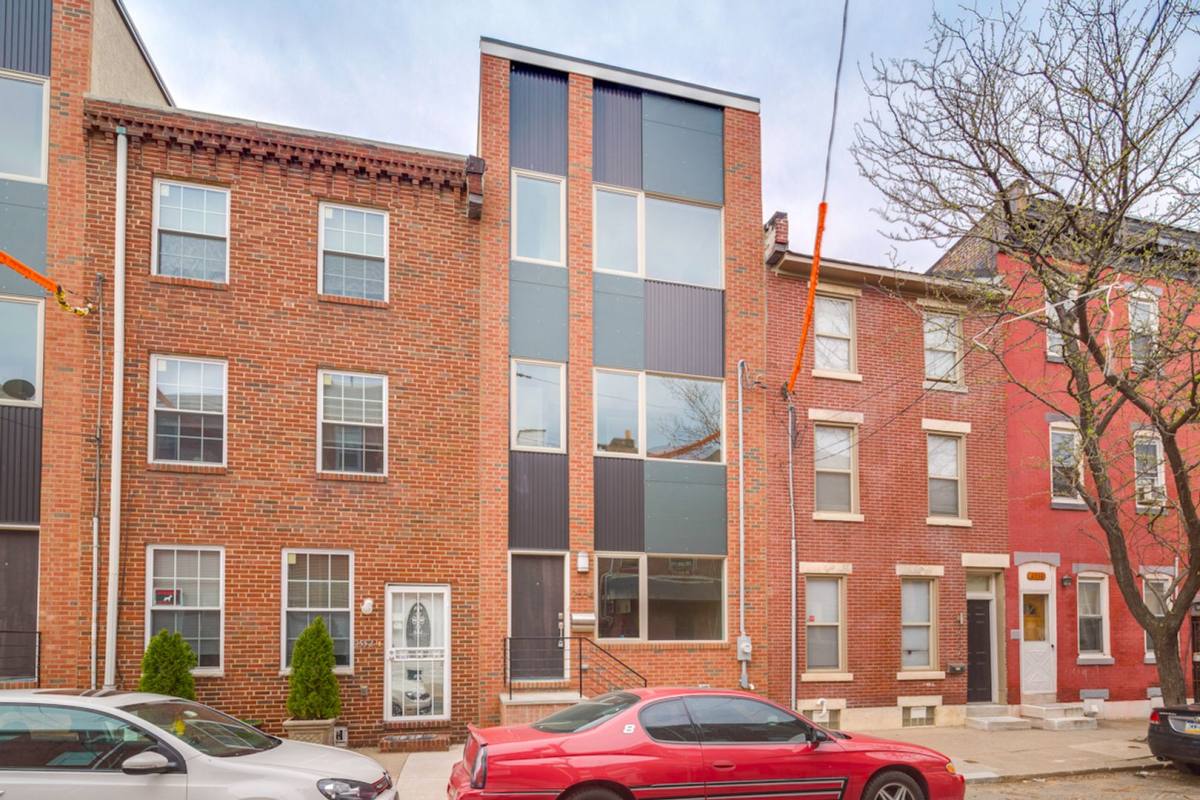 Townhouse for rent at 2554 Salmon St, Philadelphia, PA 19125