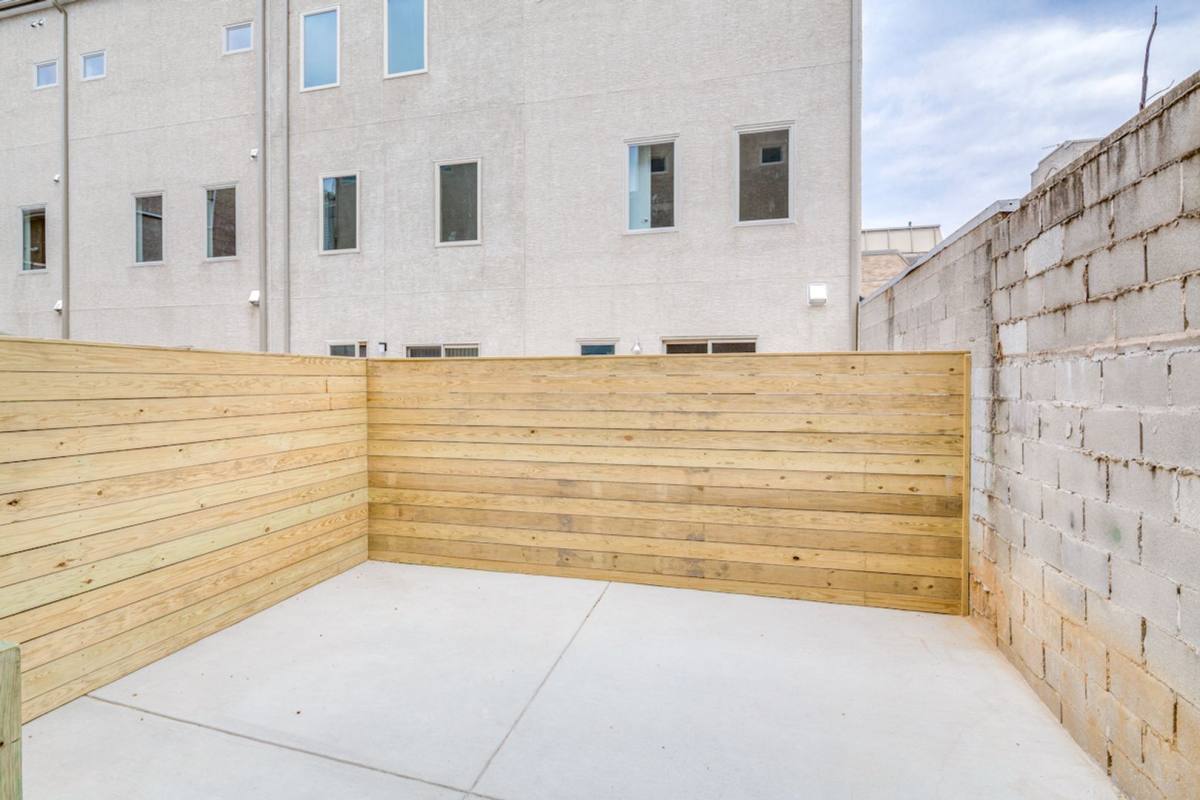 Townhouse for rent at 2554 Salmon St, Philadelphia, PA 19125