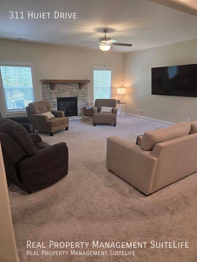 House for rent at 311 Huiet Dr, Fayetteville, GA 30215