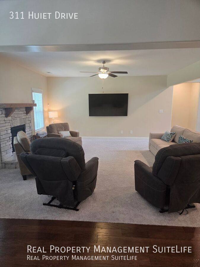 House for rent at 311 Huiet Dr, Fayetteville, GA 30215