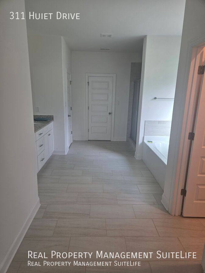 House for rent at 311 Huiet Dr, Fayetteville, GA 30215