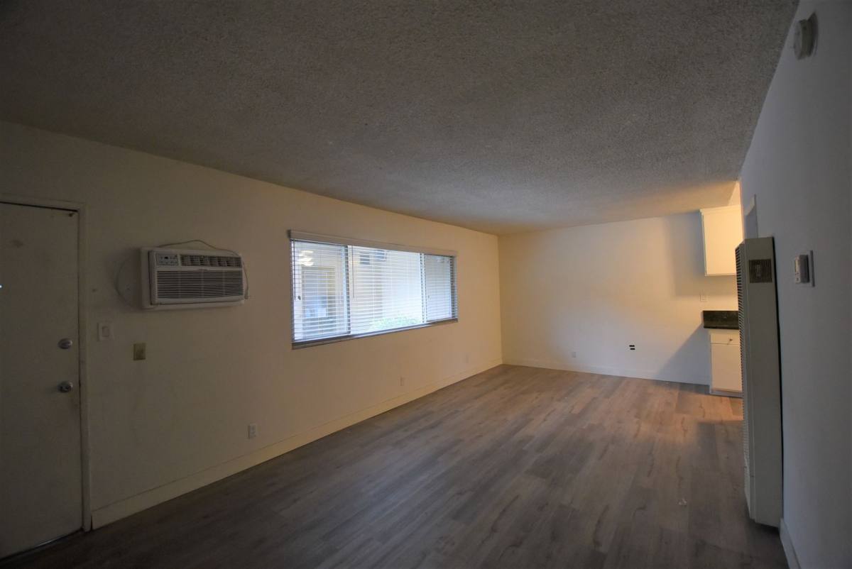 Apartment for rent at 5255 Blakeslee Ave, North Hollywood, CA 91601