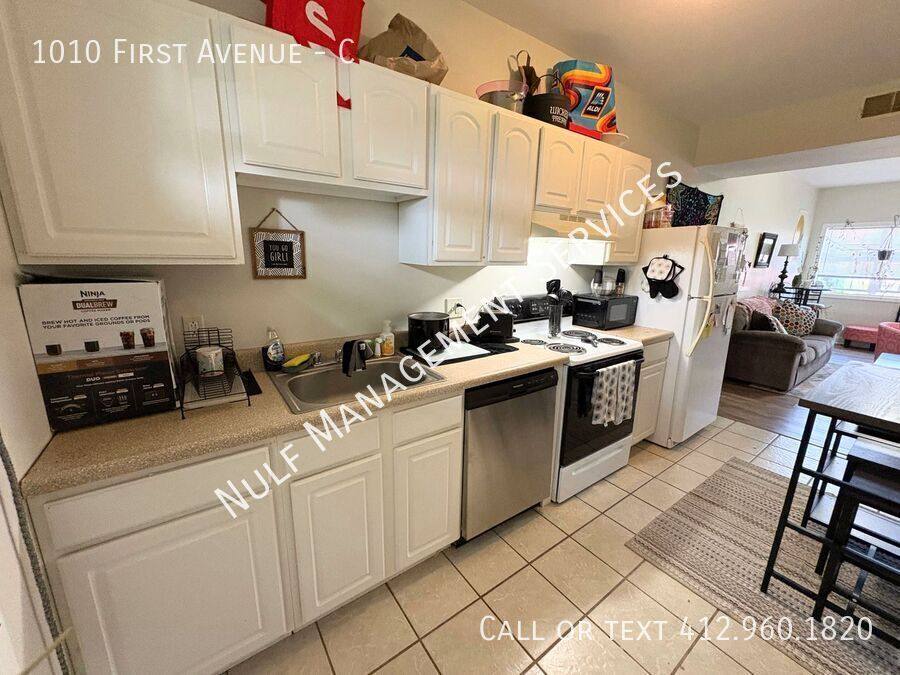 Apartment for rent at 1010 First Ave #C, Coraopolis, PA 15108