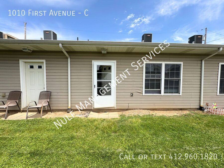 Apartment for rent at 1010 First Ave #C, Coraopolis, PA 15108