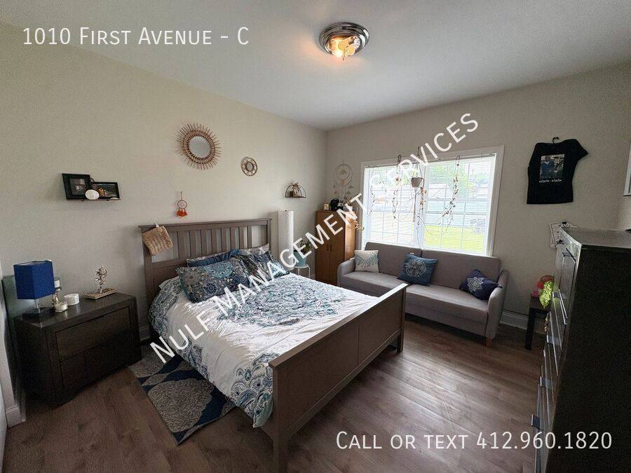 Apartment for rent at 1010 First Ave #C, Coraopolis, PA 15108