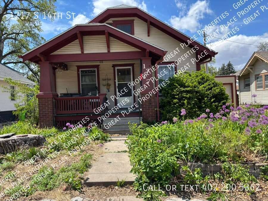 House for rent at 1717 S 14th St, Lincoln, NE 68502