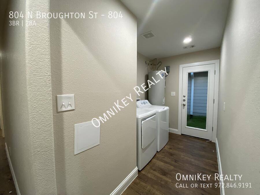 Apartment for rent at 804 N Broughton St #804, Sherman, TX 75090