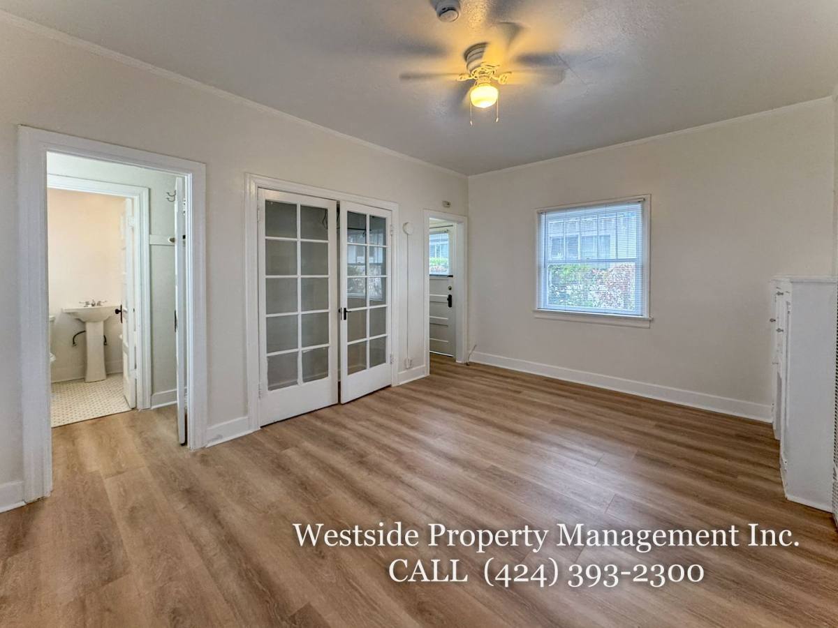 Apartment for rent at 1331 17th St #B, Santa Monica, CA 90404