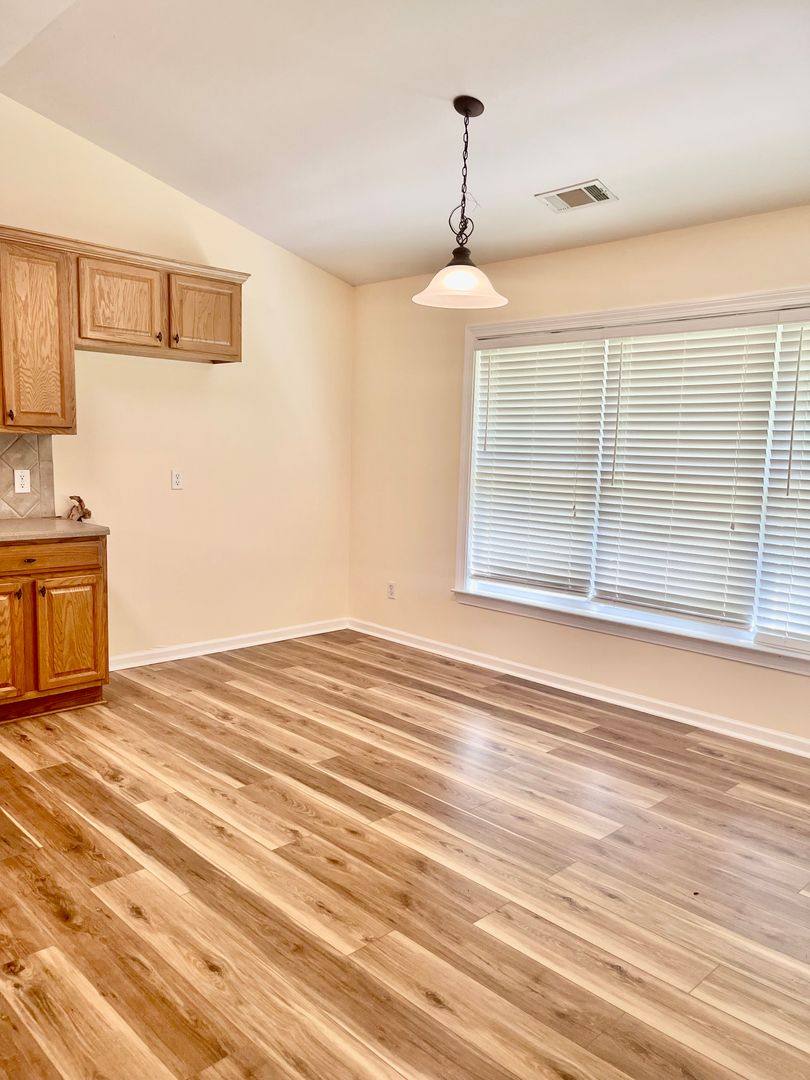 House for rent at 373 Southgate Dr, Locust Grove, GA 30248