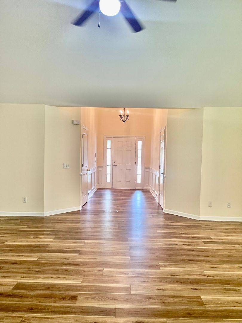 House for rent at 373 Southgate Dr, Locust Grove, GA 30248