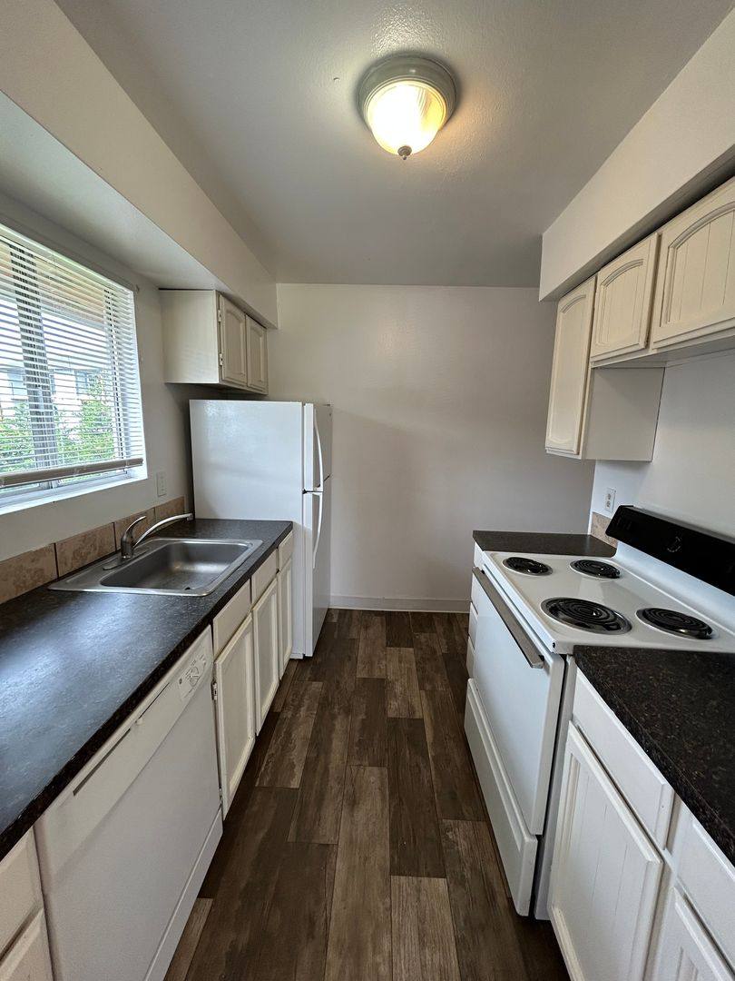 Apartment for rent at 4658 Ocean Beach Highway, Longview, WA 98632